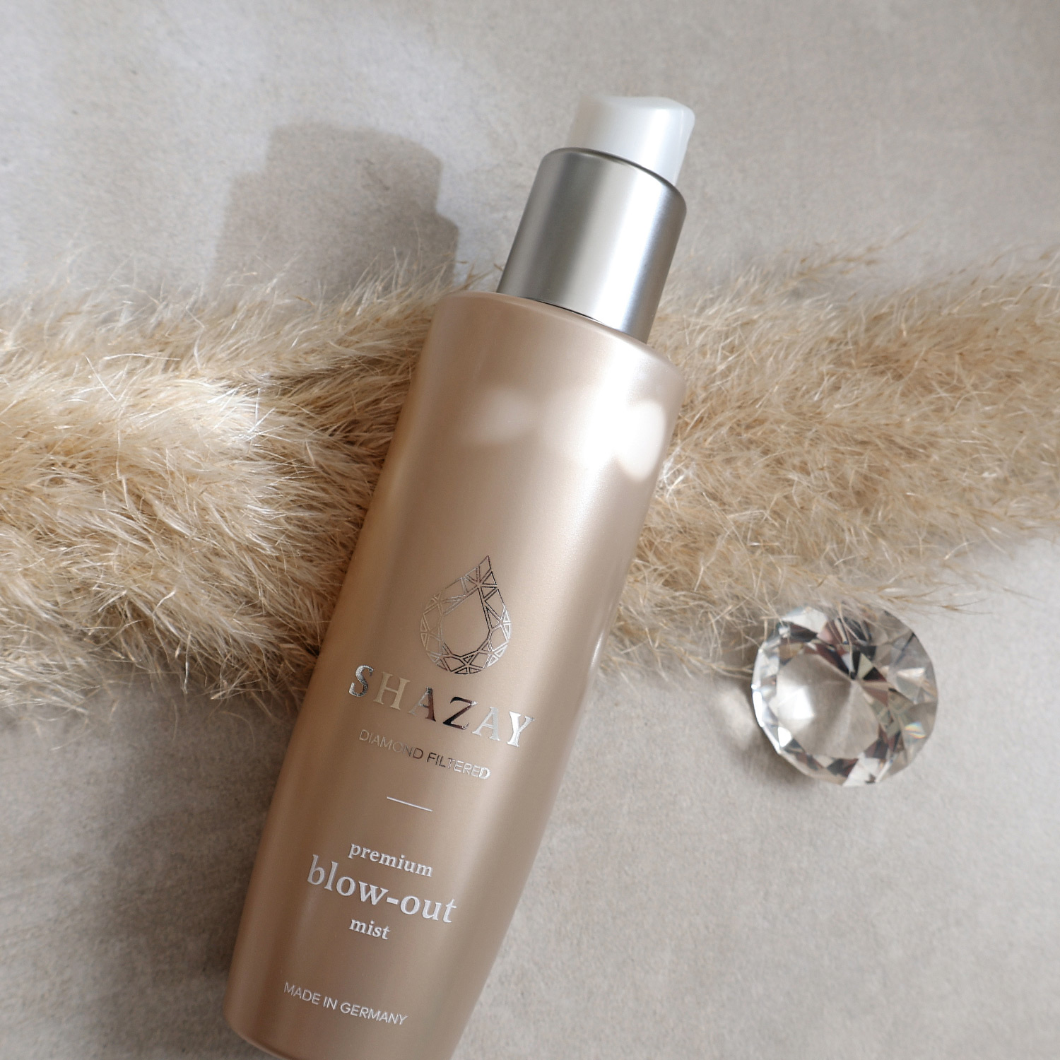 SHAZAY_Blow-Out_Bath